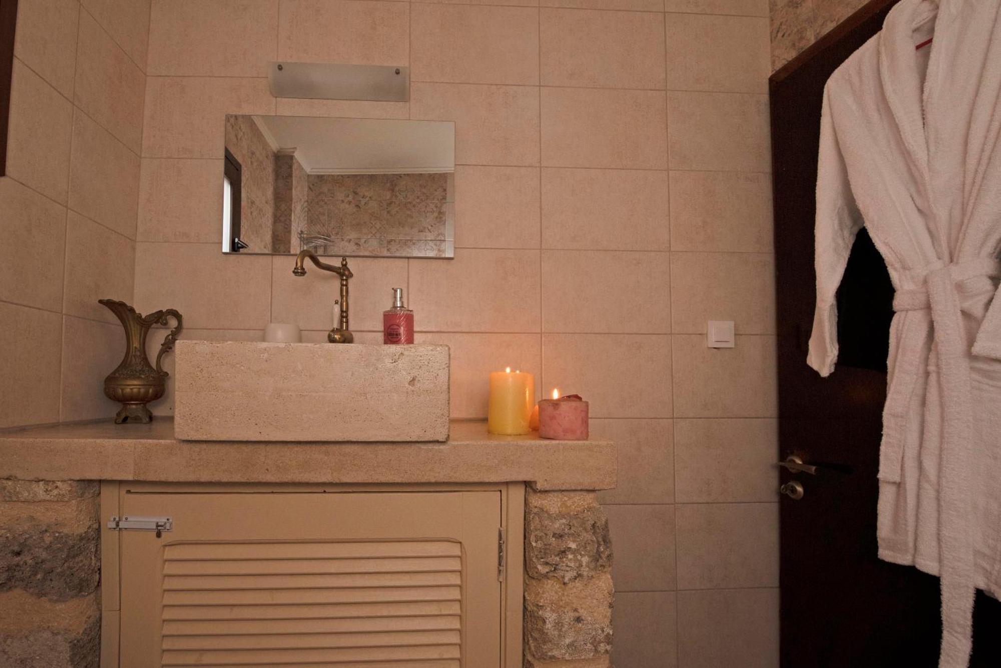 Arionos Rooms - Old Town Rhodes City Exteriör bild