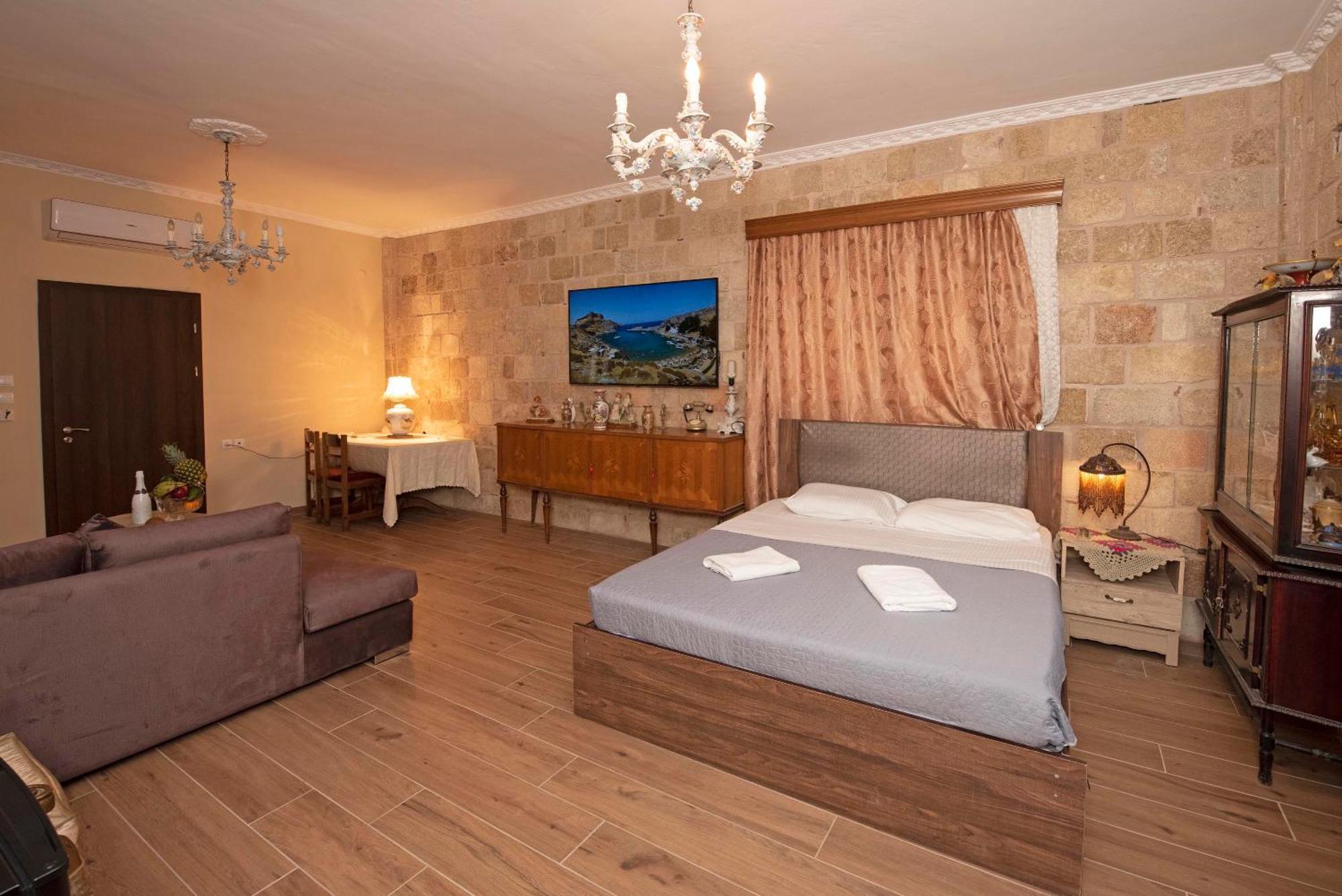 Arionos Rooms - Old Town Rhodes City Exteriör bild